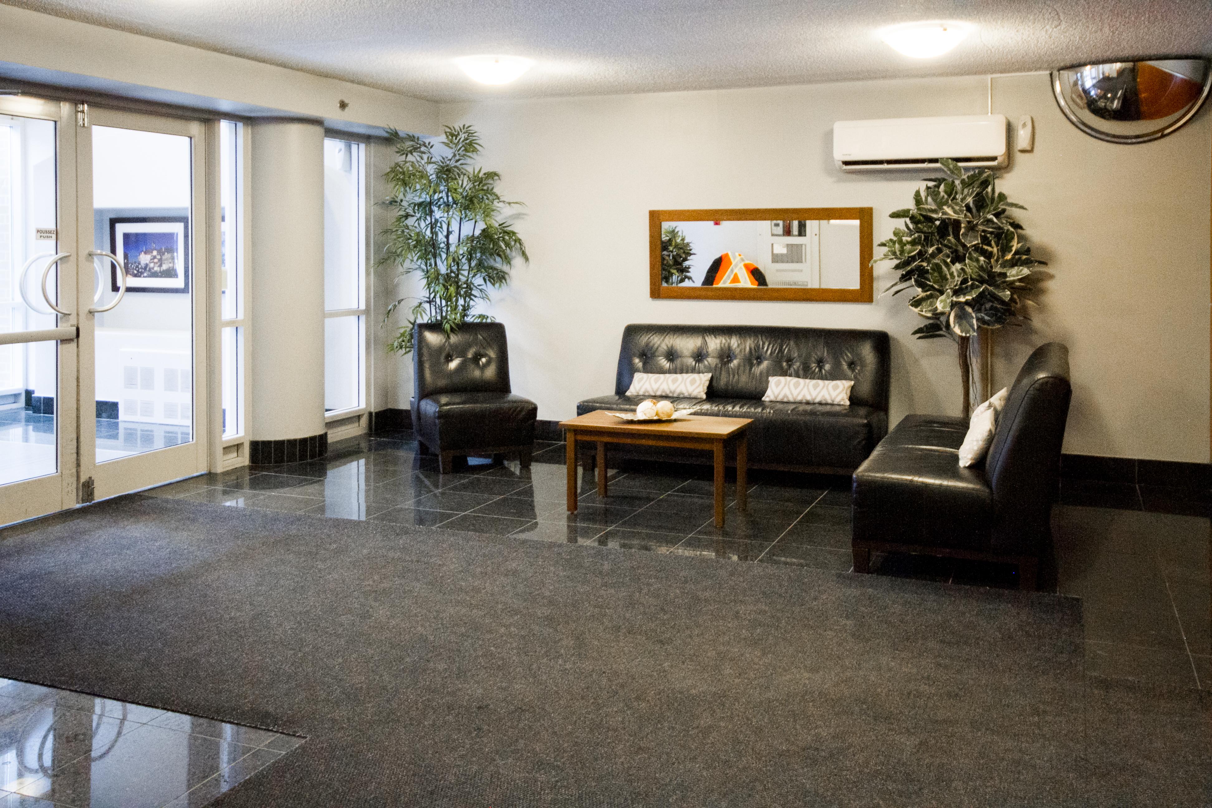 Saint-laurent Hotel