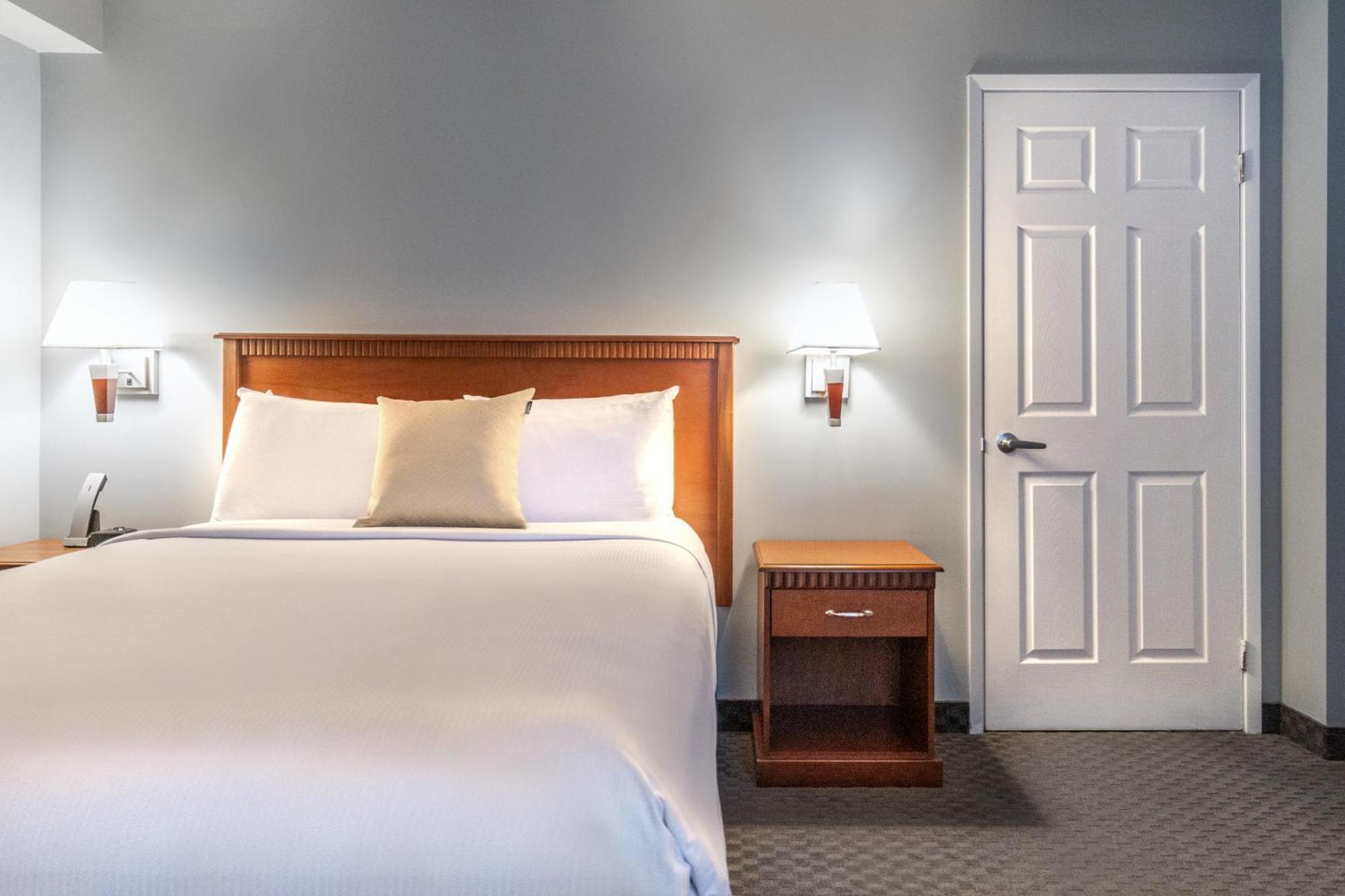 Hotel Saint-laurent Montreal